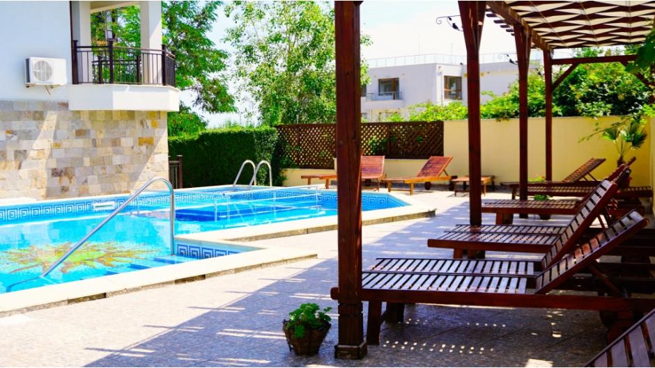 Byala Vista Beach Complex