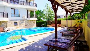 Byala Vista Beach Complex